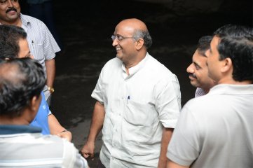 Alludu Seenu Preview show